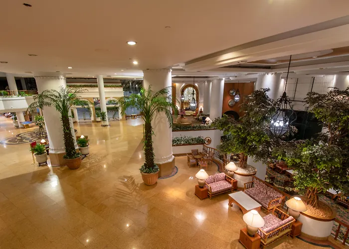 Montien Riverside Hotel Bangkok